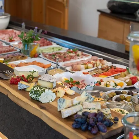 Hotel Garni Weinberghof & Weingut Lagler Spitz an der Donau