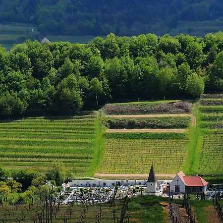 Hotel Garni Weinberghof & Weingut Lagler 4*