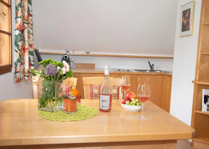 Hotel Garni Weinberghof & Weingut Lagler 4*